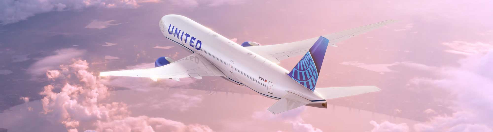 United airplane in flight